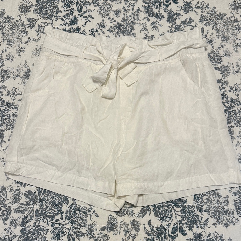 Thread & Supply High Waist Cream Shorts
